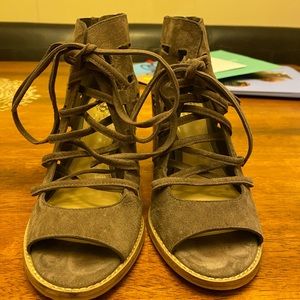 Suede chunky heals, worn once